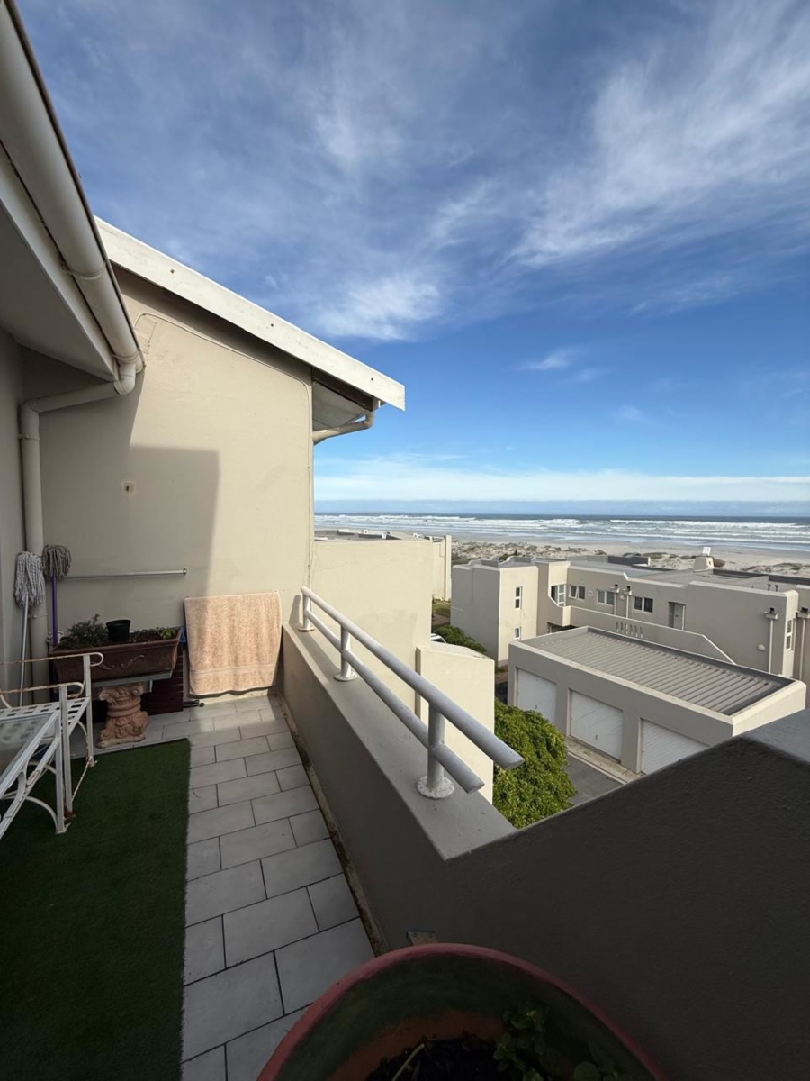 1 Bedroom Property for Sale in Van Riebeeckstrand Western Cape